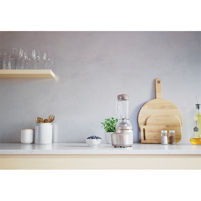 Electrolux E7CB1-8SSM Tabletop blender – image 5