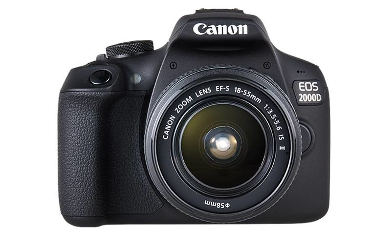 Canon EOS 2000D + EF-S 18-55mm f/3.5-5.6 IS II SLR-kamerauppsättning 24,1 MP CMOS 6000 x 4000 pixlar Svart