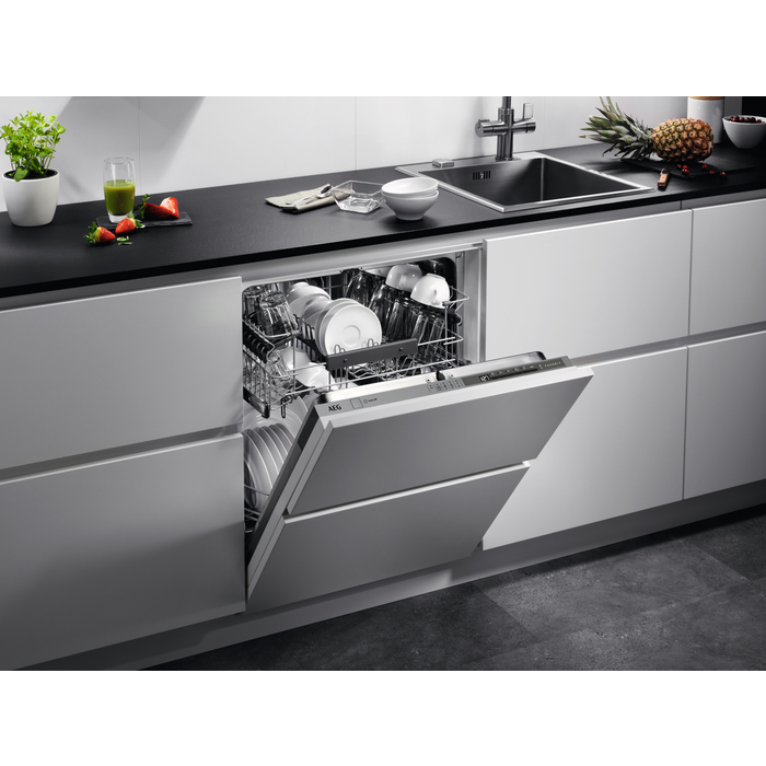 AEG FSB52610Z Fully built-in 13 place settings – image 8