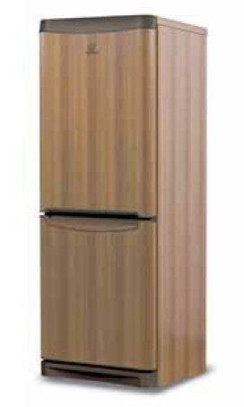 Indesit B16TLZ fridge-freezer Freestanding