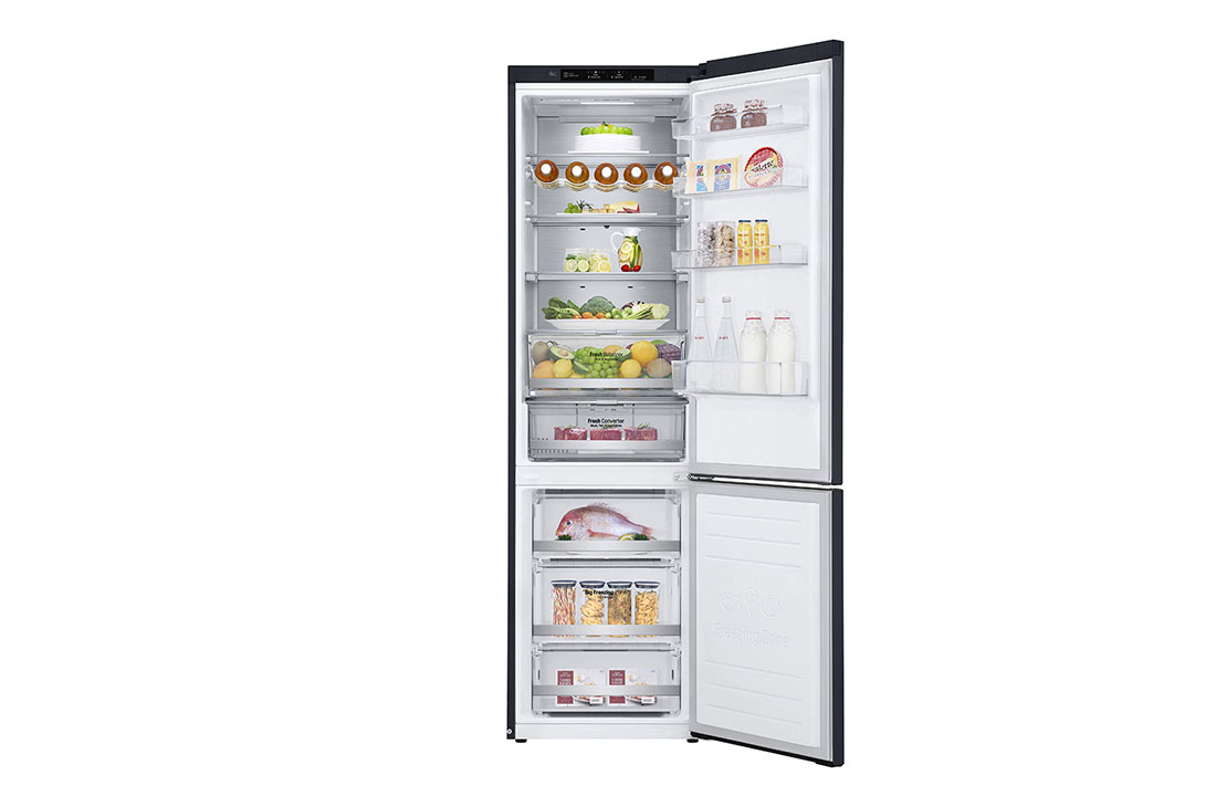 LG GBB92MCBKP fridge-freezer Freestanding – image 2