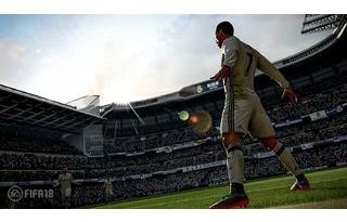 Sony Interactive Entertainment PlayStation 4 Slim 1TB + FIFA 18 + 2x DUALSHOCK 4 – image 4
