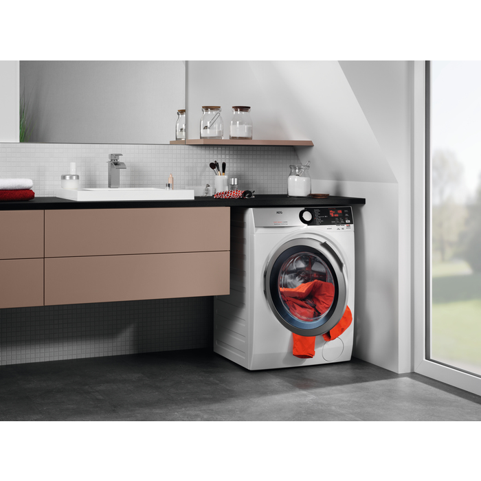 AEG L7WT96EX washer dryer Freestanding Front-load White – image 7