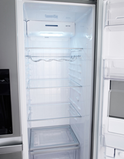 LG GWP3126SC side-by-side refrigerator Freestanding – image 4