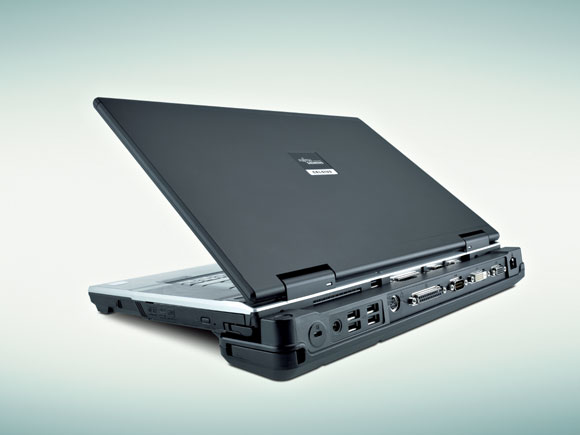 Fujitsu CELSIUS H250 – image 4