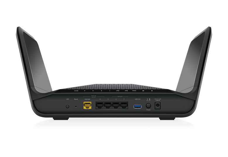 NETGEAR AX6600 wireless router Gigabit Ethernet Tri-band (2.4 GHz – image 4