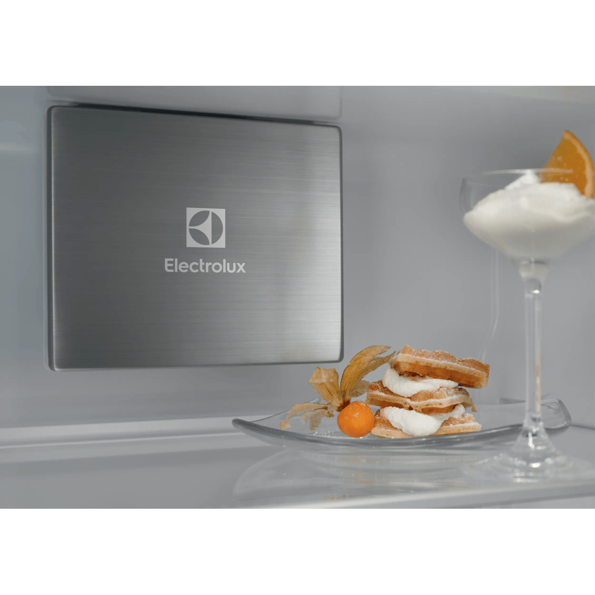 Electrolux ENG7TD18S Built-in – image 2