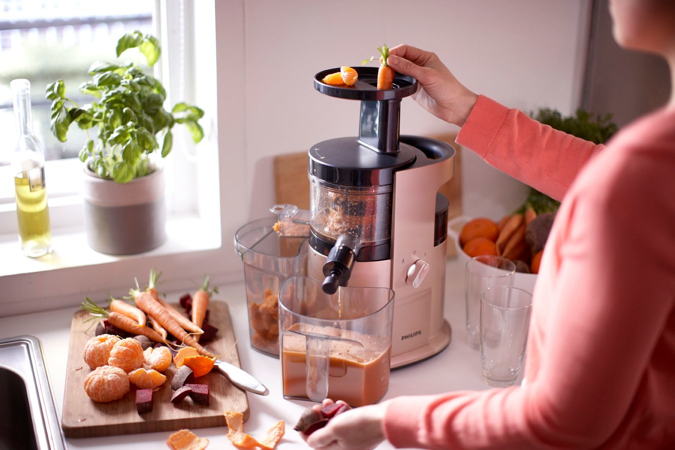 Philips Avance Collection HR1883/31 juice maker Slow juicer – image 3