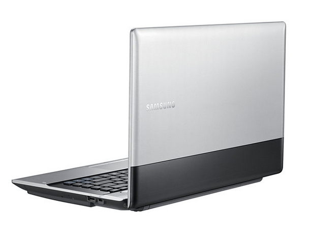 Samsung RV NP-RV413 AMD E E-450 Laptop – image 4