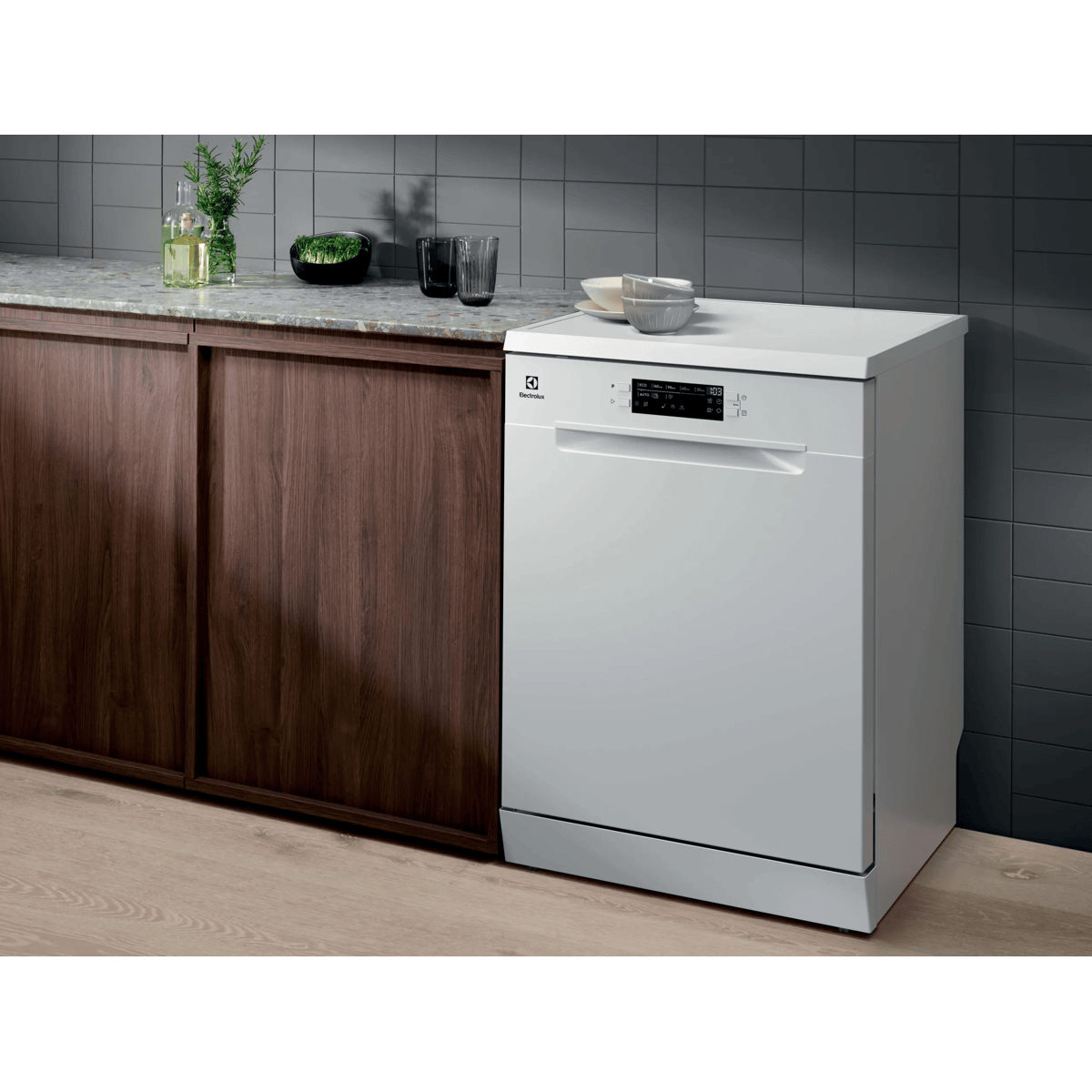 Electrolux ESA47300SW Freestanding 13 place settings – image 6