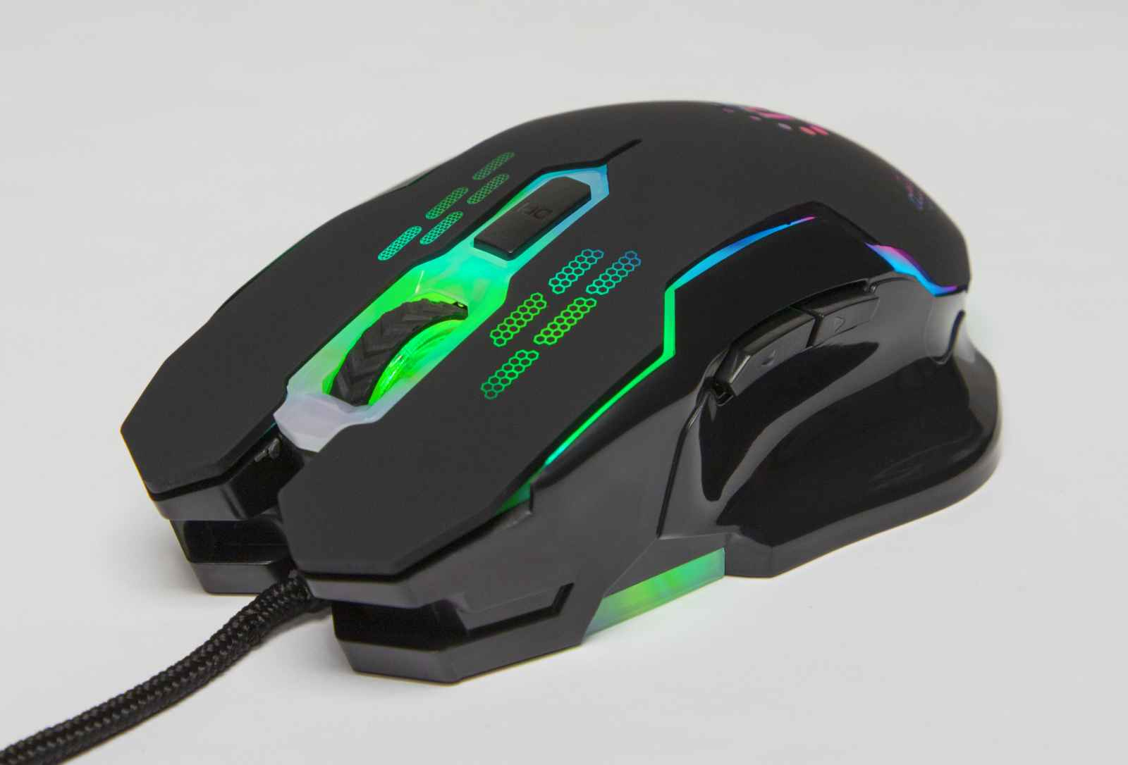 Manhattan Gaming USB Wired Mouse, Black, Adjustable DPI (800, 1200, 1600 or 2400dpi), USB-A, Optical, LED lighting, Six Button with Scroll Wheel, Low friction b – image 2