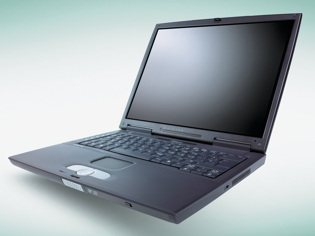 Fujitsu Amilo Pro V2010 Cent1500 256MB 40GB BE – image 1