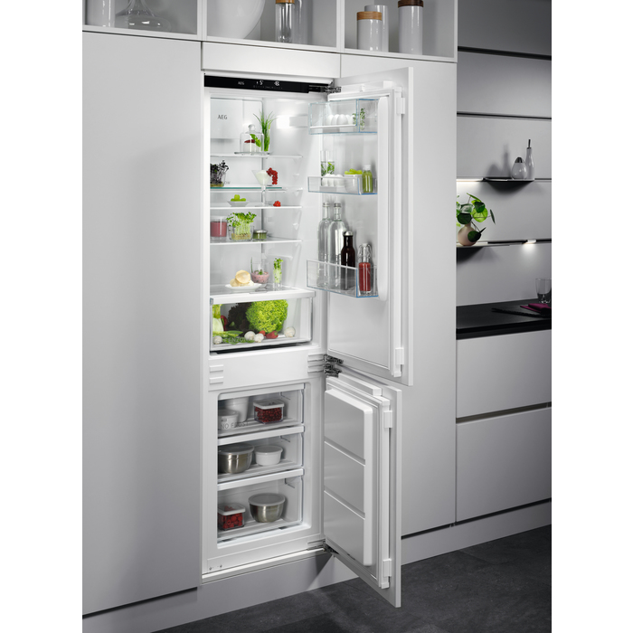 Electrolux SCE818E7MF Built-in – image 4