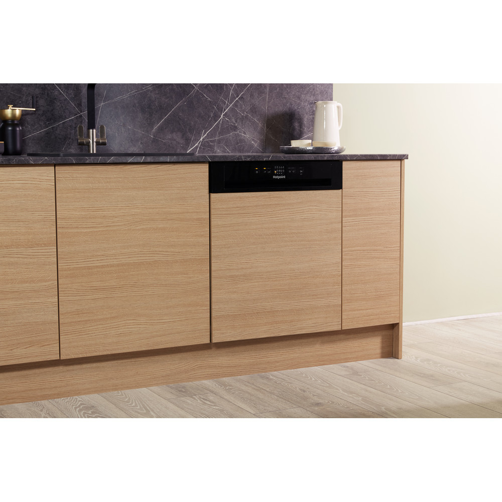 Hotpoint HBC 2B19 UK – image 7