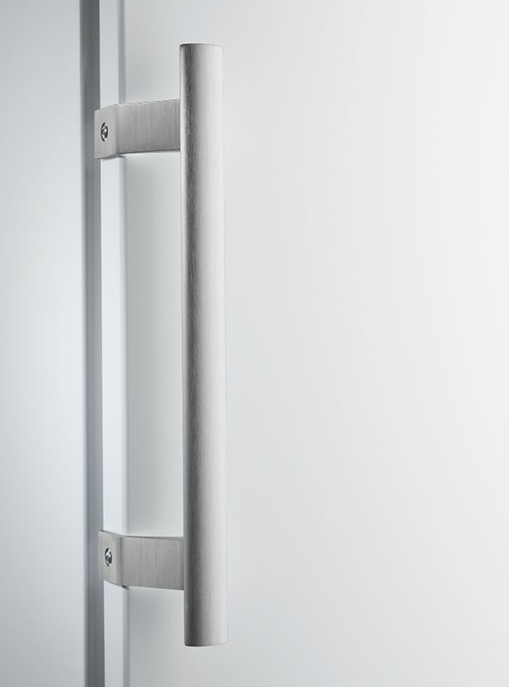 Electrolux EUF2948MOW Upright freezer Freestanding – image 3