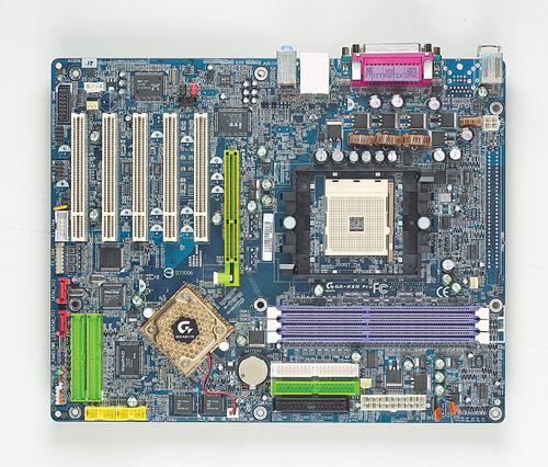 GIGABYTE GA-K8N Pro