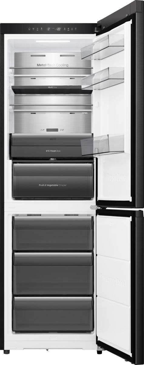 Hisense Freestanding fridge freezer with – image 3