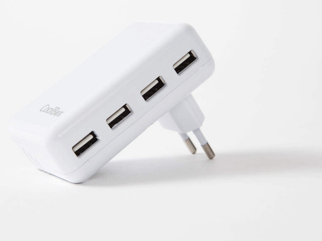 CoolBox COO-UX4W power adapter/inverter Indoor – image 4