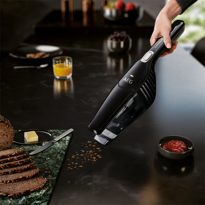 AEG CX7-21EB 2-in-1 stick vacuum Battery Dry Bagless – image 4