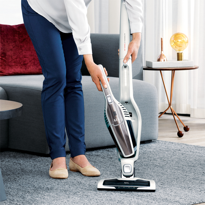 AEG CX7-45ANI 2-in-1 stick vacuum Battery Dry Bagless – image 6