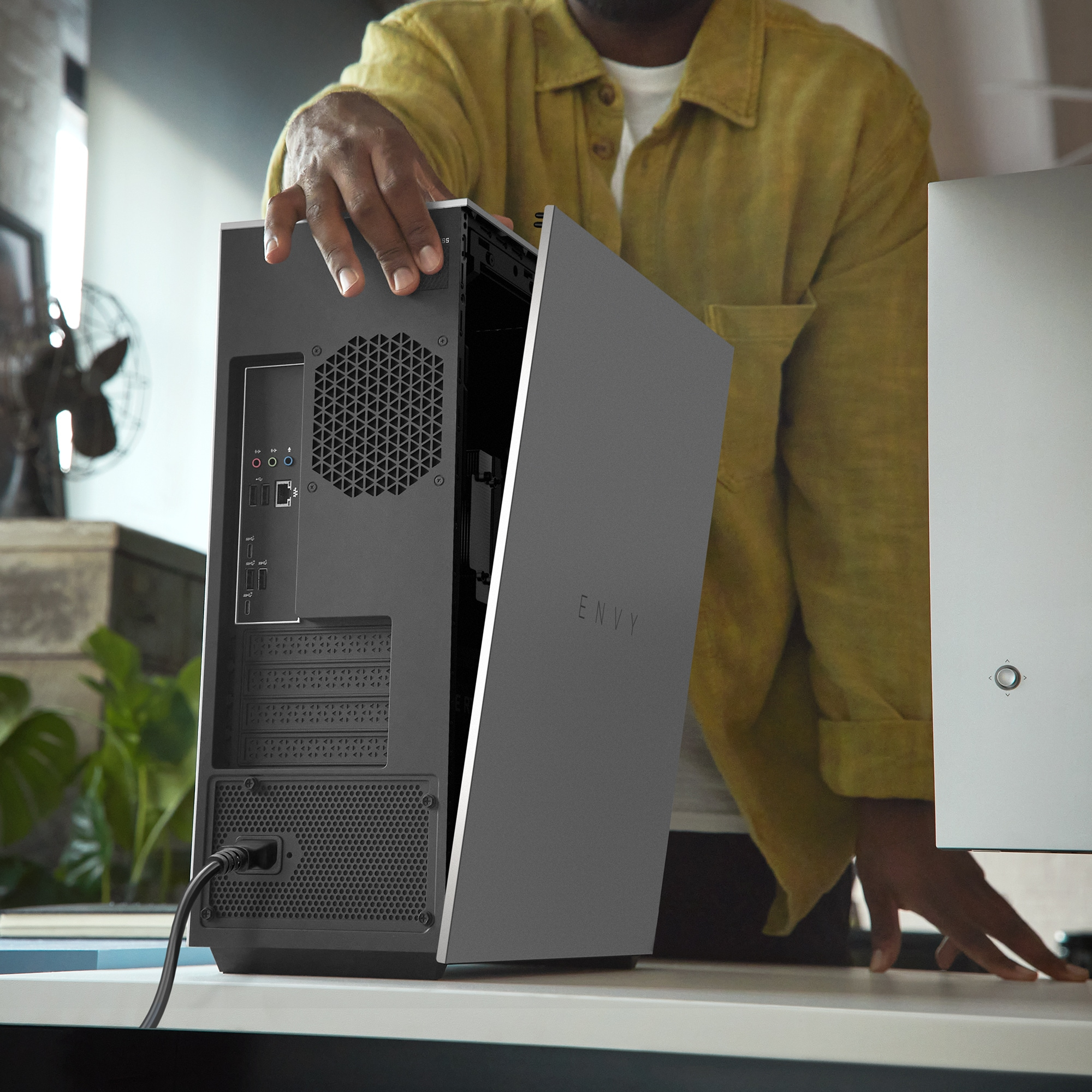 HP ENVY TE02-0001na Intel® Core™ i7 i7-12700 – image 7