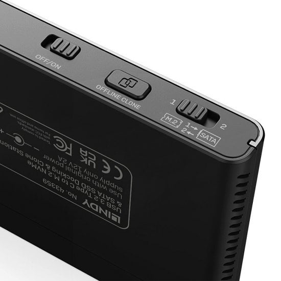 Lindy USB 3.2 Type C to M.2 NVMe andSATA SSD Clone Station – image 4