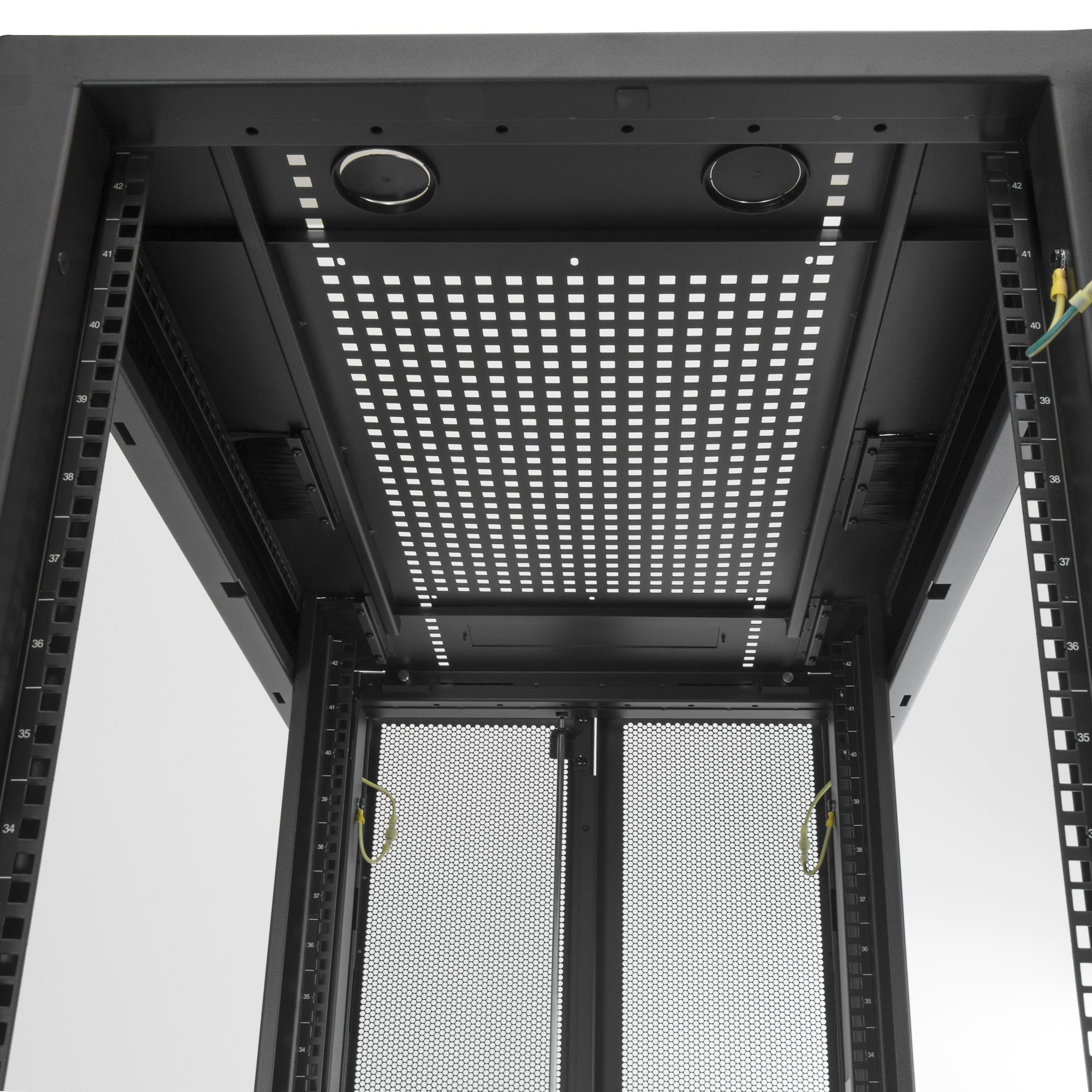 StarTech.com 25U Enterprise-Grade Server Rack Cabinet Kit – image 9