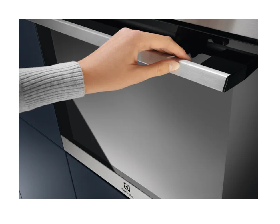 Electrolux EOF3C00X oven – image 5
