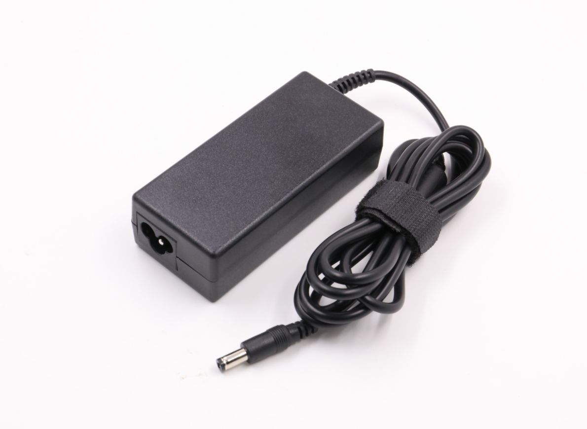 CoreParts MBA1321A power adapter/inverter Indoor