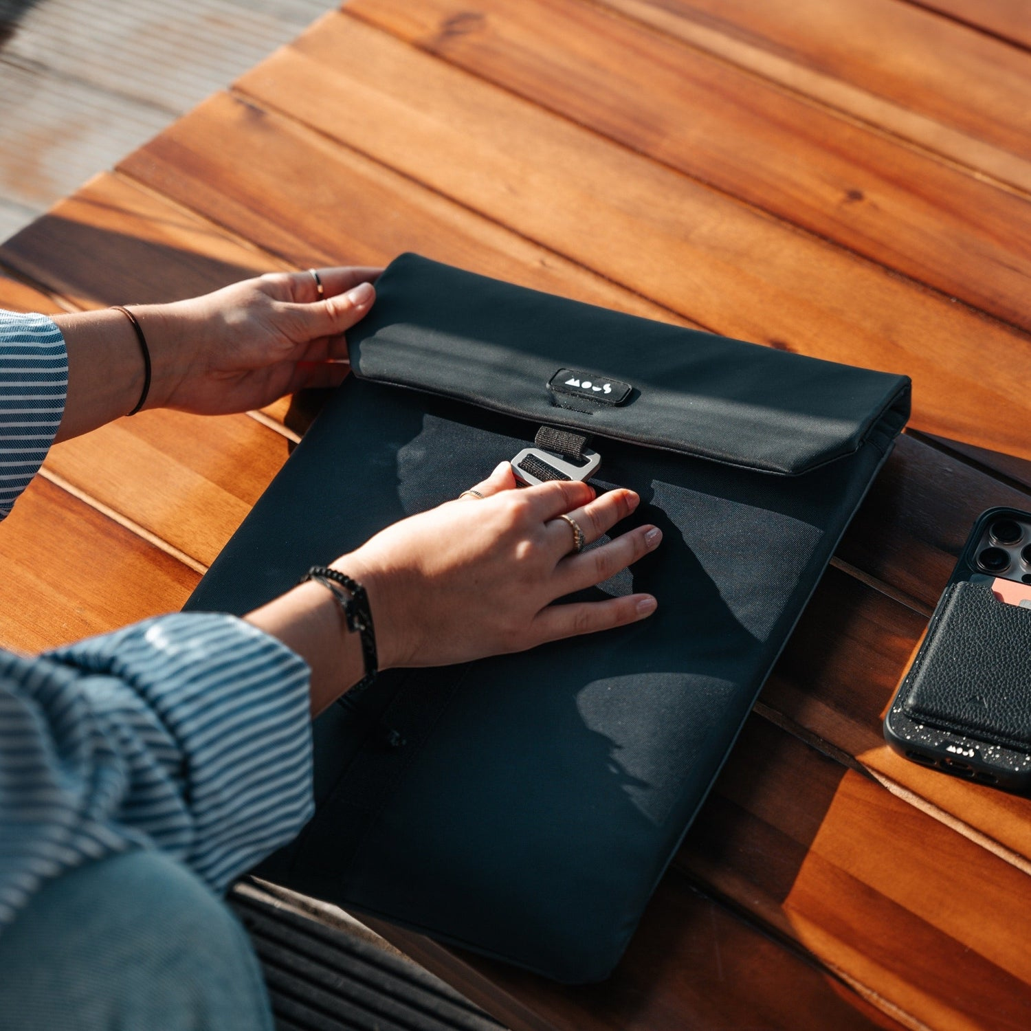 Mous Universal Laptop Sleeve – Midnight – image 8