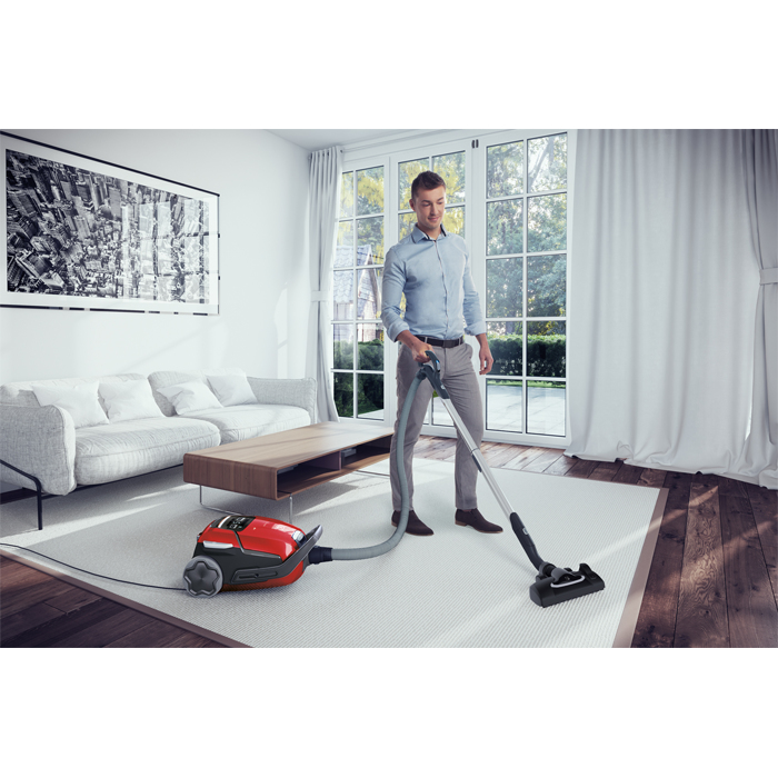 Electrolux EUO9ANIMAL 5 L Cylinder vacuum Dry 700 W Dust bag – image 2