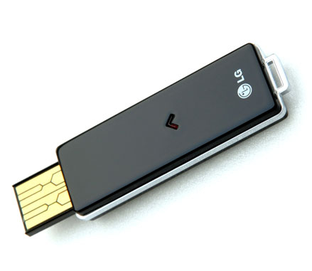 LG Mini Retractable 1GB