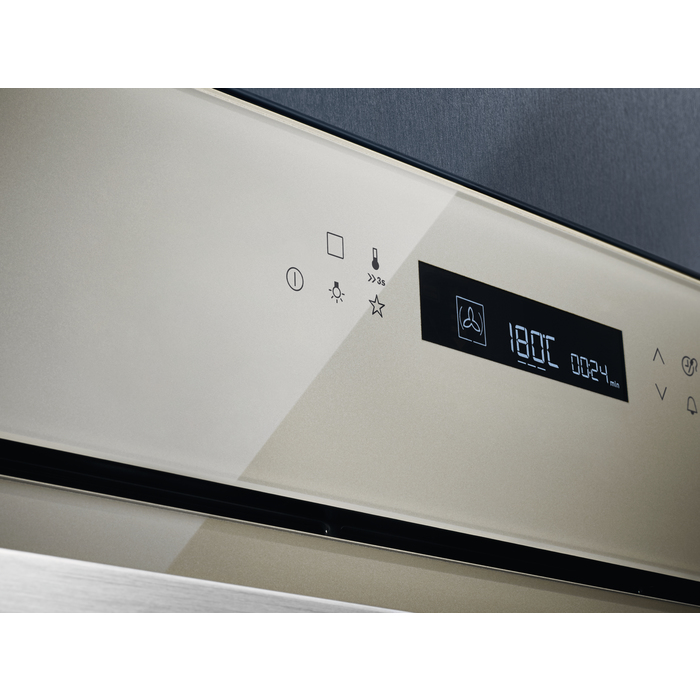 Electrolux LOE7C31S 72 L Champagne – image 9