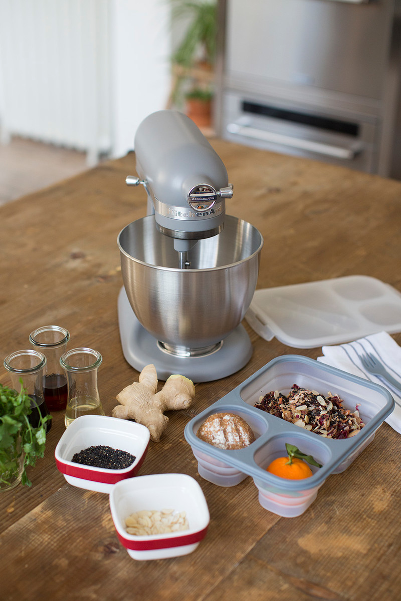 KitchenAid 5KSM3311XBFG mixer Stand mixer – image 4