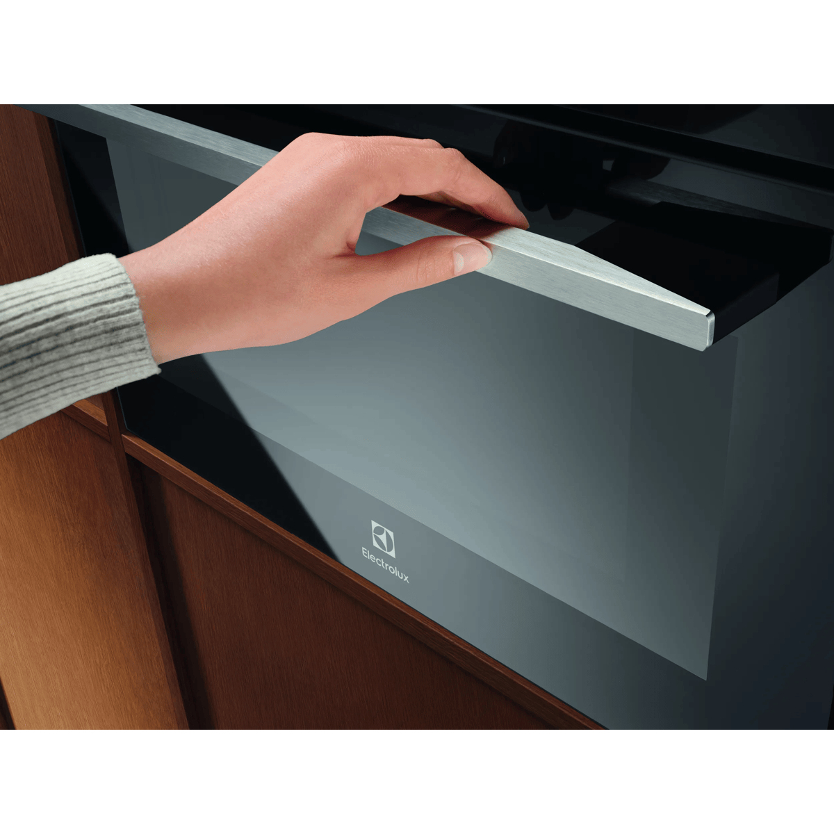 Electrolux KVMBE08X 44 L 2100 W Stainless steel – image 4