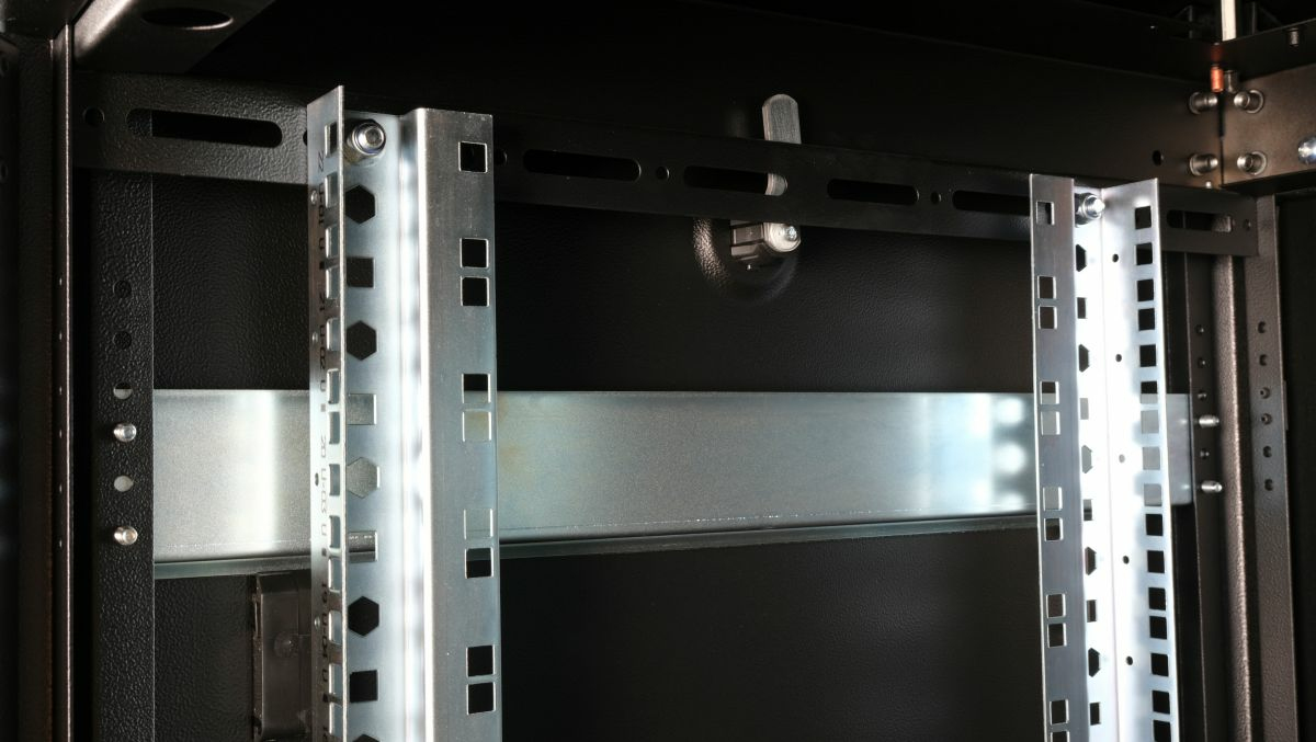Equip Dynamic Flex 19' Cabinet, 22U – image 9
