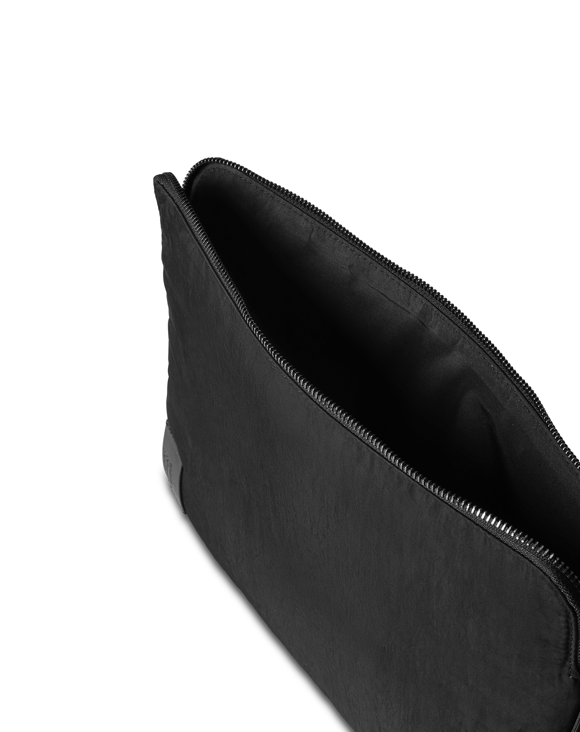 iDeal of Sweden Essential Laptop Sleeve – image 3