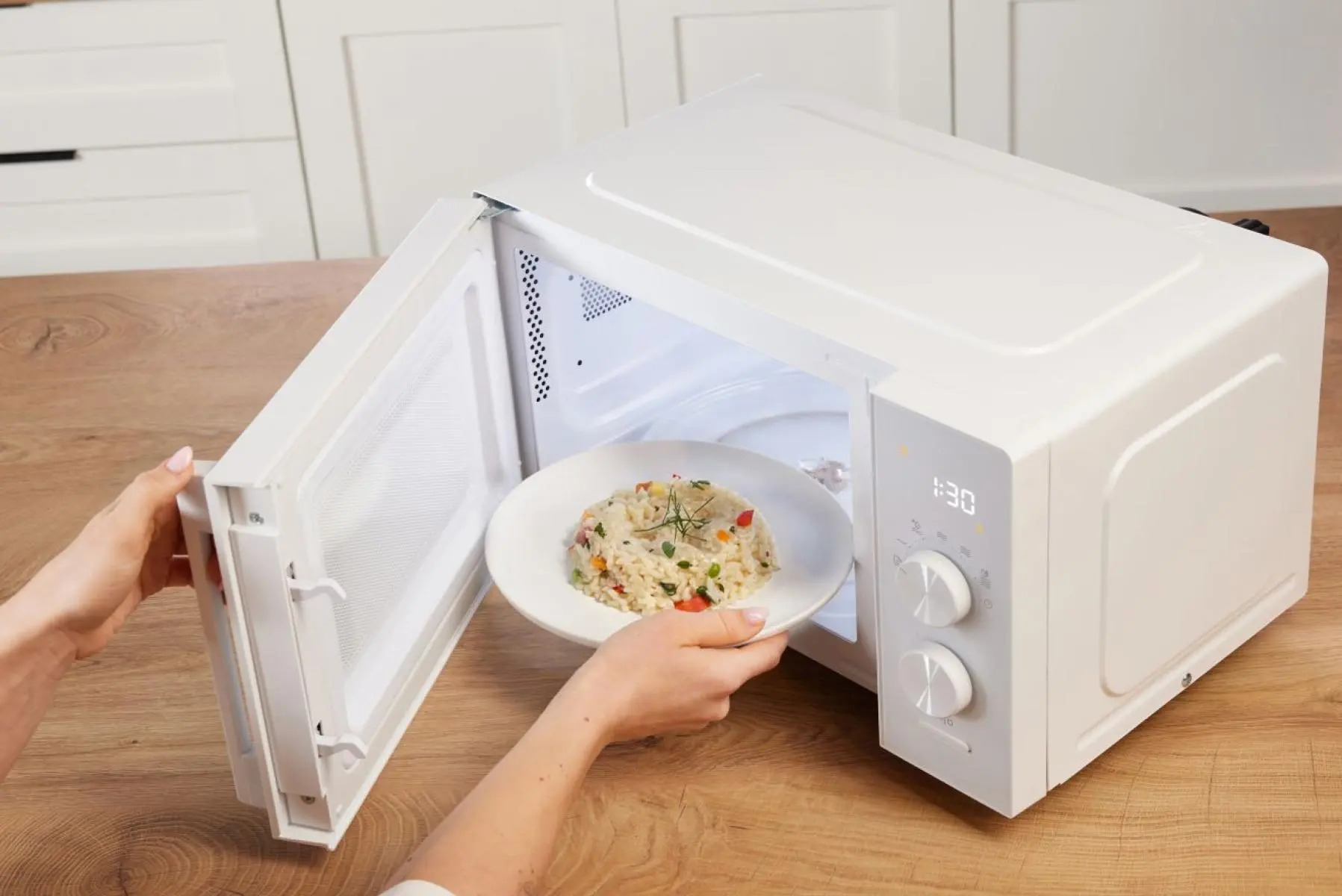 Gorenje MO20AE1W5 White Solo microwave Countertop – image 8