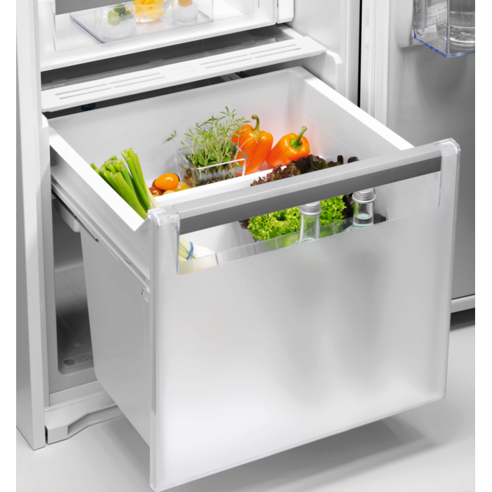 Electrolux KRD6DE18S1 fridge Built-in – image 4