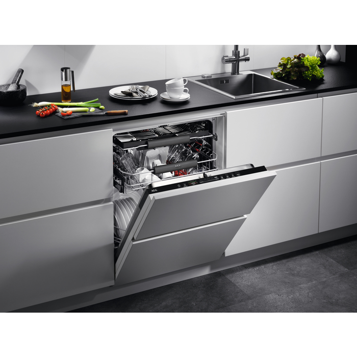 AEG FSS63757XP Fully built-in 15 place settings – image 7