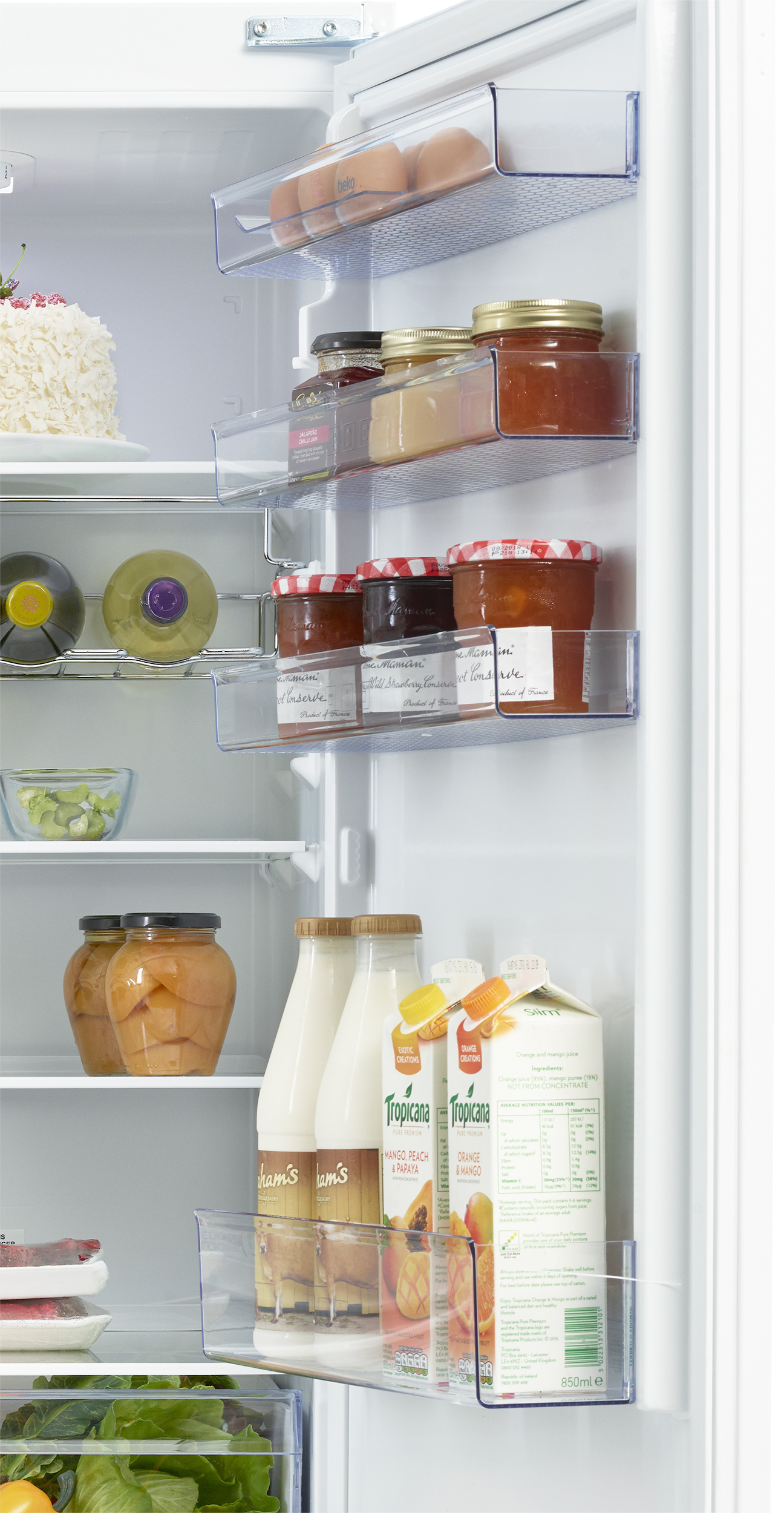 Beko BCSD173 Integrated Fridge Freezer with Chrome Wire Rack – image 2