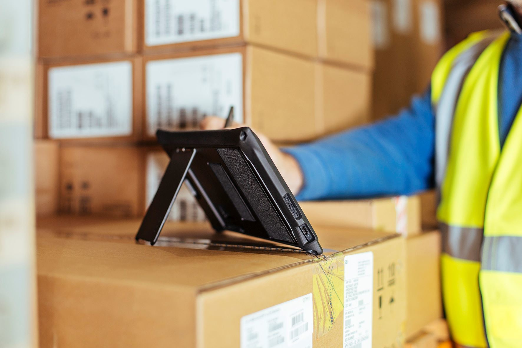 Targus THD472GLZ tablet case – image 8