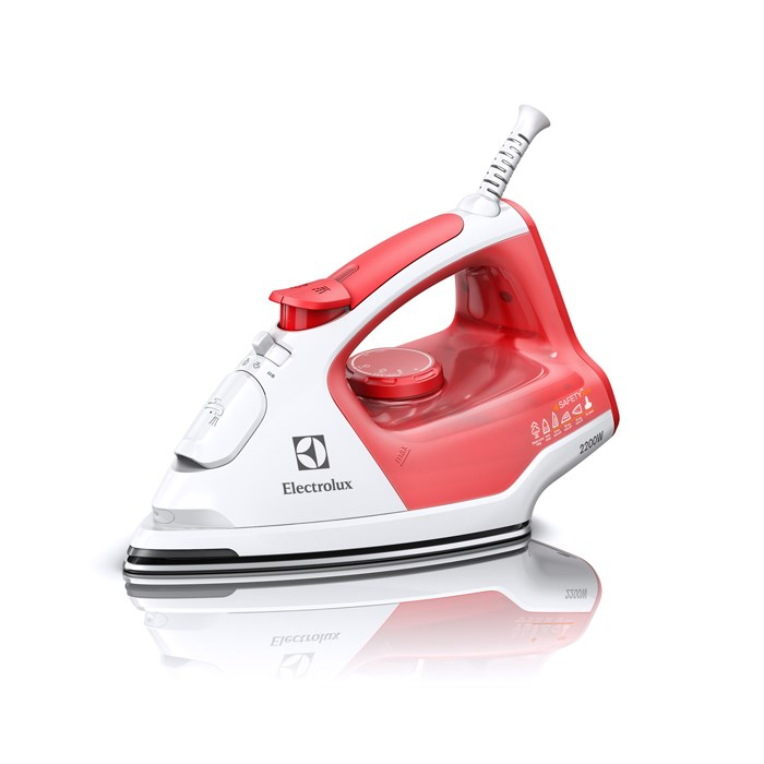 Electrolux EDB5210 Dry & Steam iron Ceramic soleplate – image 1
