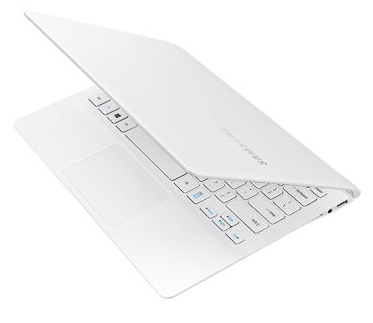 Samsung 9 NP900X3M Intel® Core™ i5 i5-7200U Laptop – image 4