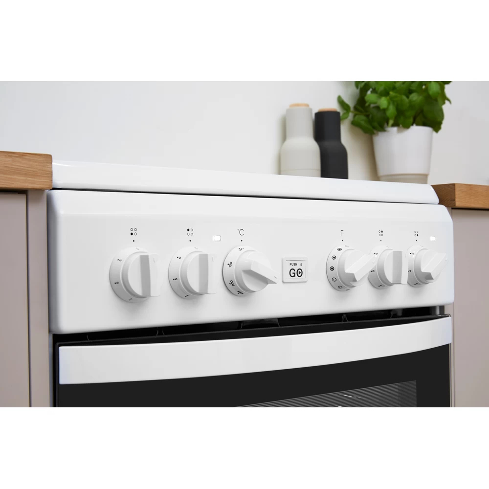 Indesit IS5V8GMW/E cooker Freestanding cooker Electric Ceramic hob White – image 9