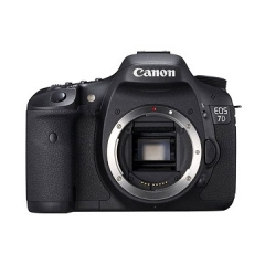 Canon EOS 7D + EF 17-40mm F/4.0 L USM