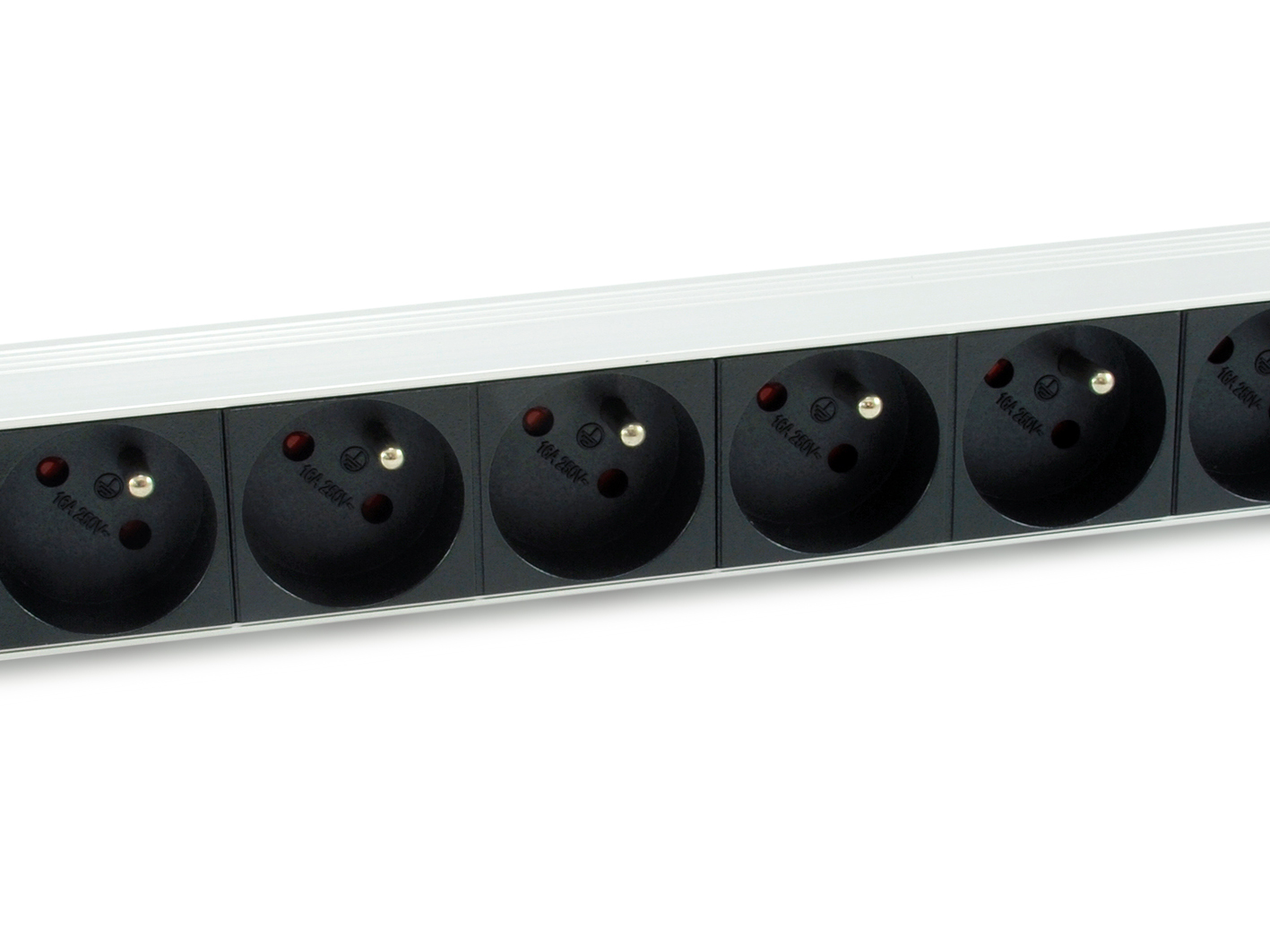 Equip 333313 Stromverteilereinheit (PDU) 8 AC-Ausgänge 1U Schwarz, Silber