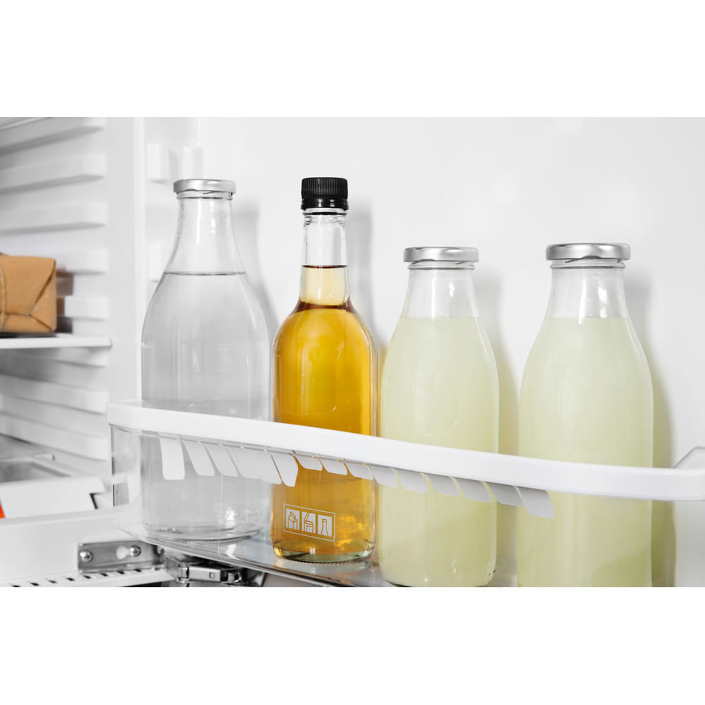 Hotpoint HABUF011 combi-fridge Built-in – image 4