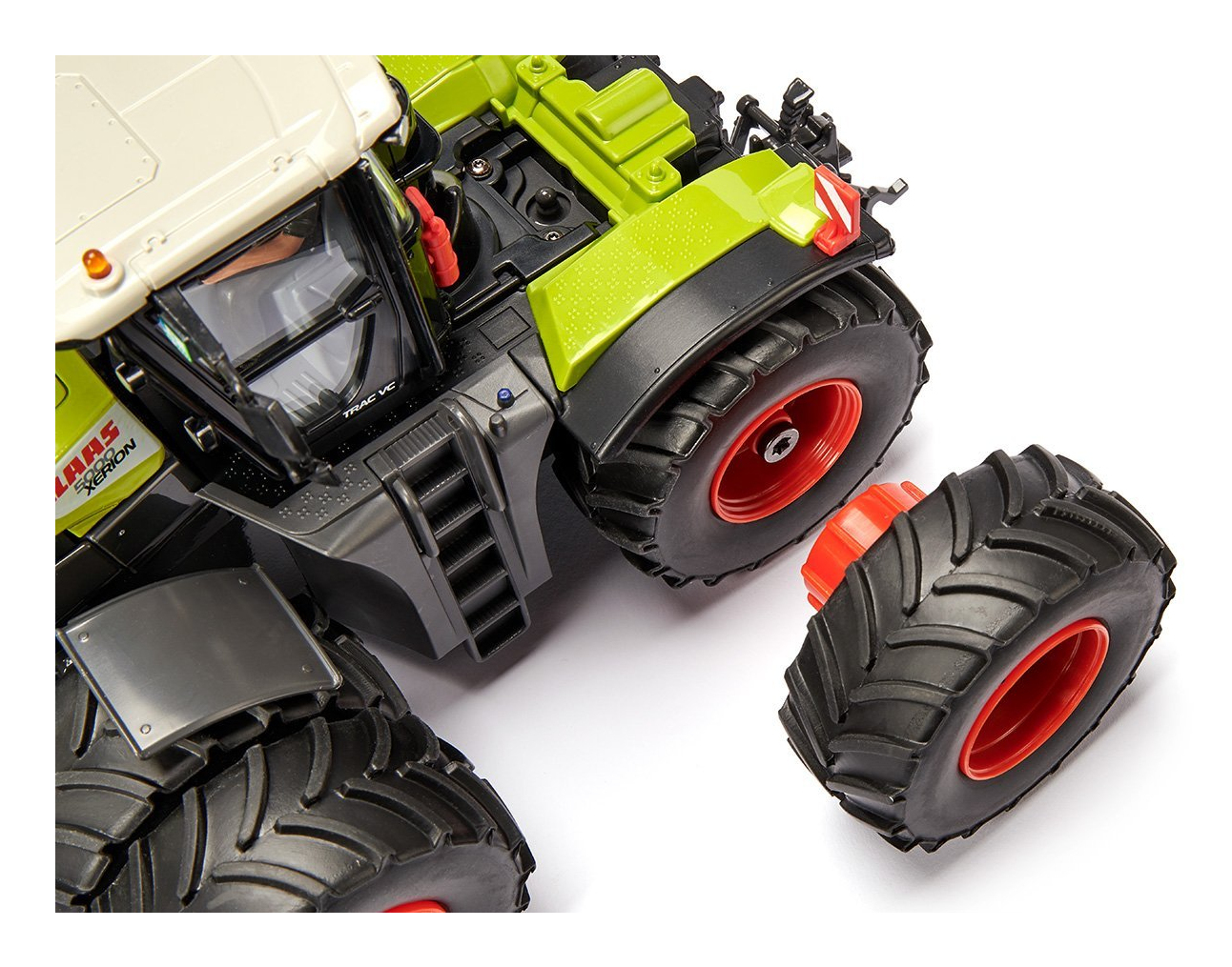 Siku Additional wheels for Claas Xerion 5000 TRAC VC – image 2