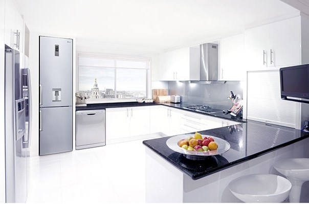 LG GCF5728SC fridge-freezer Freestanding – image 3